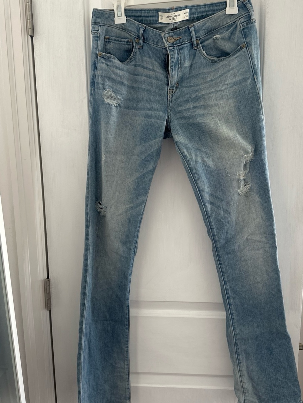 Y2K Abercrombie & Fitch Women's Light Blue Distressed Jeans mid to low rise